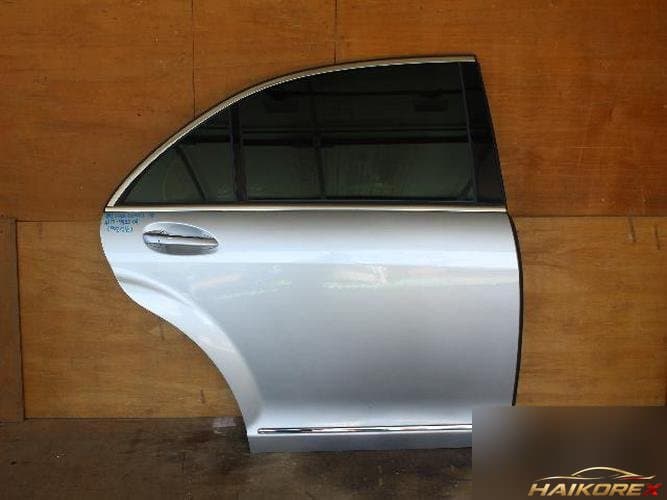 Mercedes-Benz S-Class 2006 — дверь задняя правая