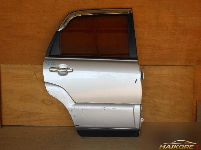 Kia Sportage 2009 — дверь задняя правая 770041F050