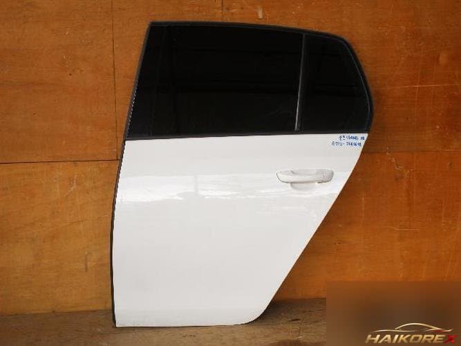 Volkswagen Golf 2012 — дверь задняя левая