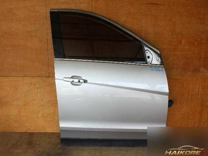 Cadillac SRX 2010 — дверь передняя правая