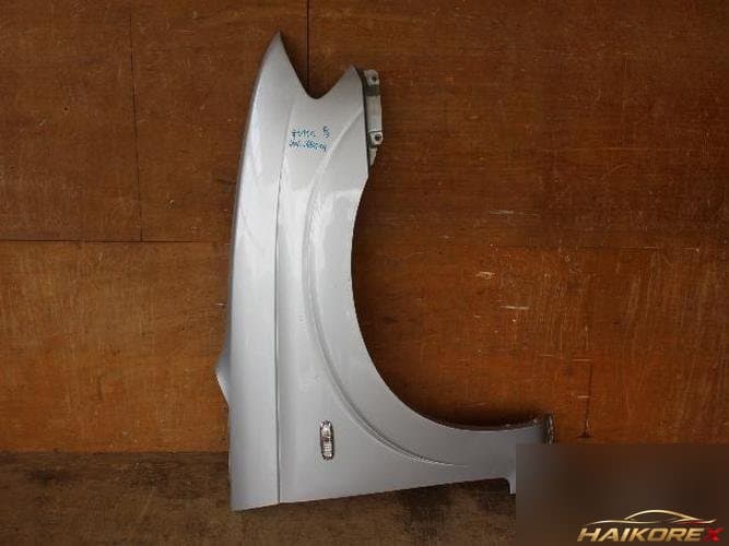 KG Mobility Rodius 2008 — крыло правое