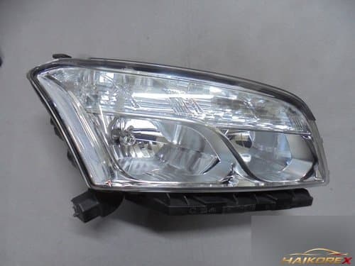 Фара передняя правая Tracker Light 7-контактная 95146959