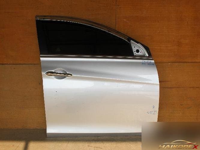 Hyundai Sonata 2011 — дверь передняя правая