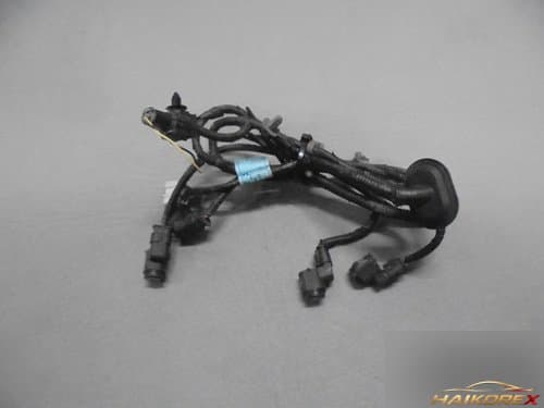 Задний бампер K5 с жгутом проводов BWS 918902T040 и датчиком парковки 957202T000EB
