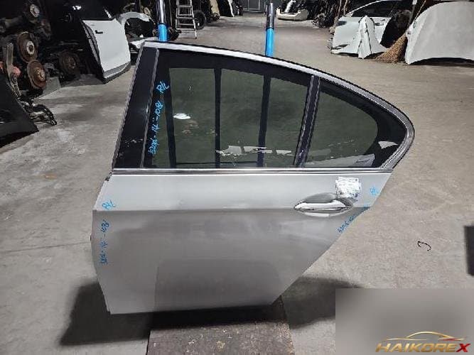 BMW 5 Series 2014 — дверь задняя левая 41009628755