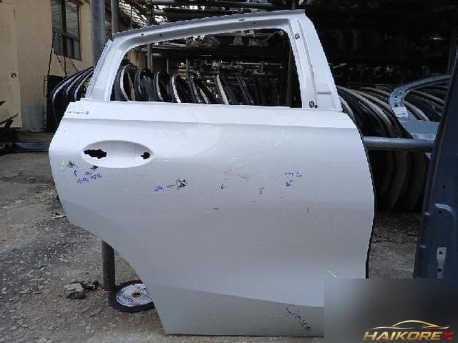 BMW X6 2021 — задняя дверь правая (G06)