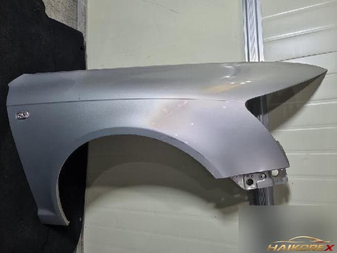 Audi A6 2008 — крыло правое