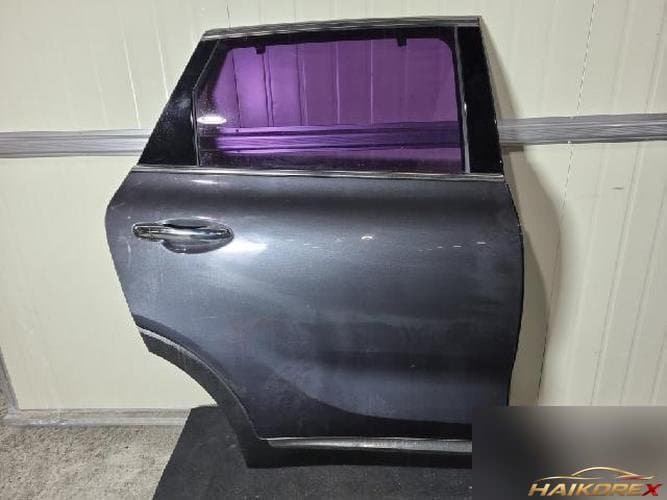 Kia Sorento 2017 — дверь задняя правая