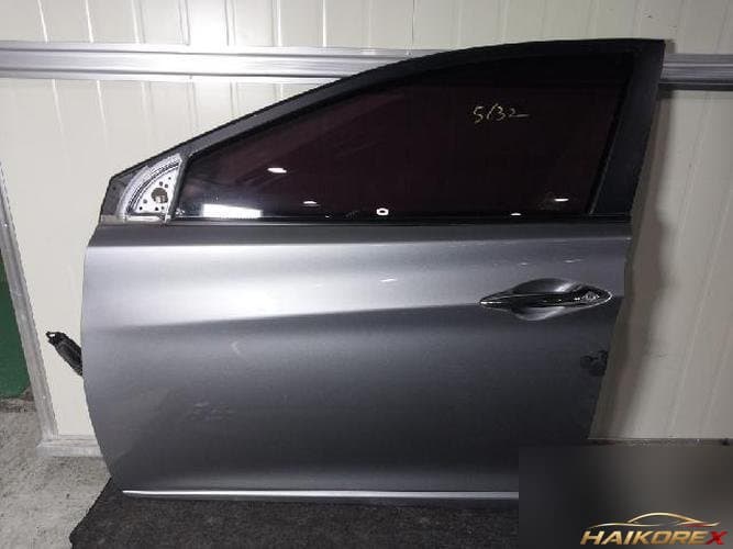 Hyundai Avante 2013 — передняя дверь левая (водительская)