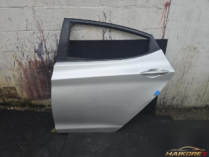 Hyundai Avante 2012 — задняя левая дверь