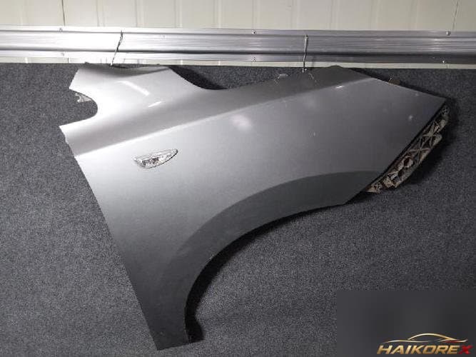 Hyundai Tucson 2011 — крыло правое