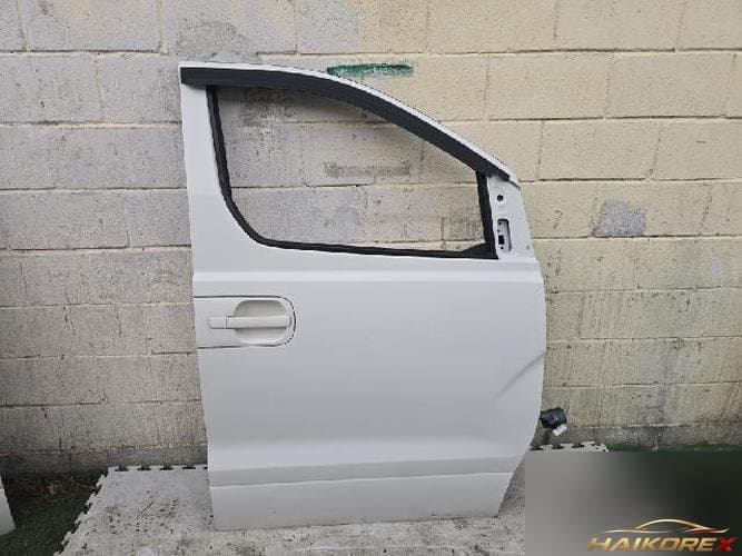 Hyundai Grand Starex 2013 — передняя дверь правая