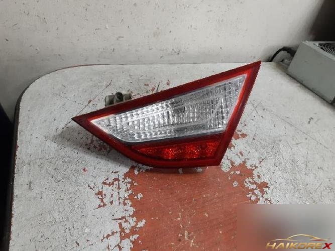 Hyundai Sonata 2012 — фонарь задний правый внутренний 92404-3S100