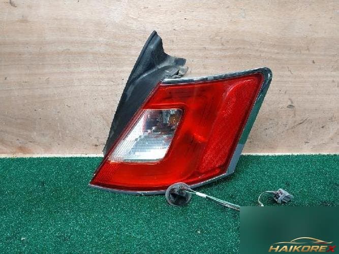 Ford Taurus 2011 — комбинированный фонарь задний правый AG13-13B504-B