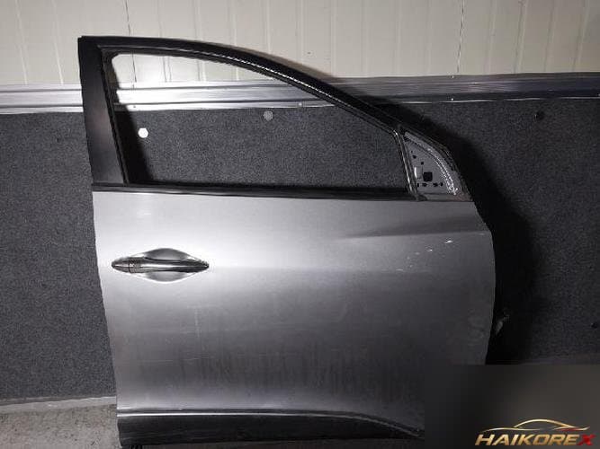Hyundai Tucson 2010 — передняя дверь правая