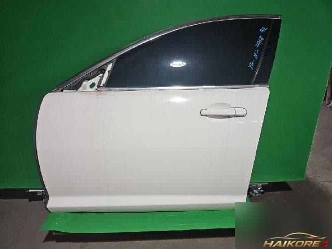 Jaguar XF 2015 — передняя дверь левая 8X23-F20125-AB