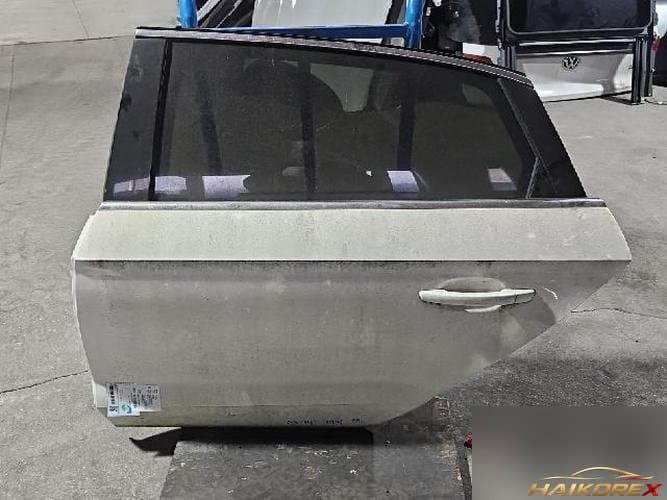 Audi A3 2014 — дверь задняя левая 8V5833051