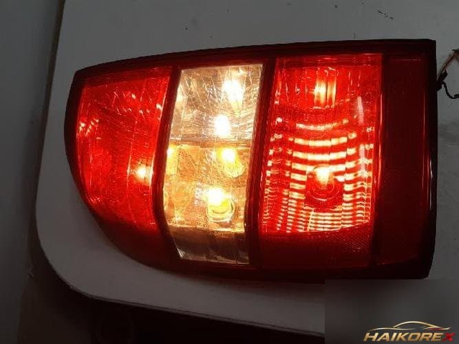 Kia Carnival 2008 — задний фонарь левый внешний 2