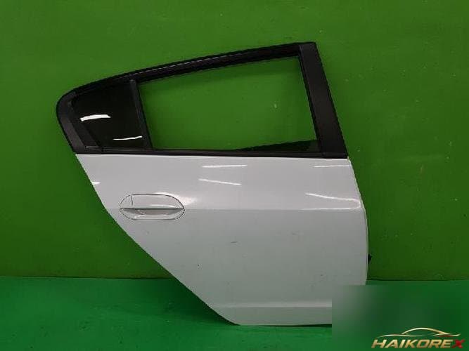 Honda Insight 2011 — задняя дверь правая