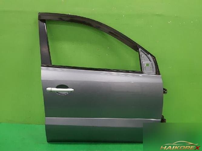 Renault QM5 2008 — дверь передняя правая