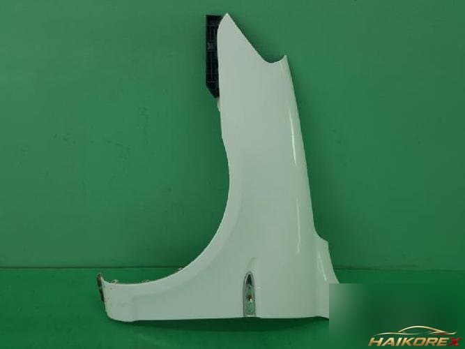 Hyundai Verna 2006 — крыло левое 663111E000
