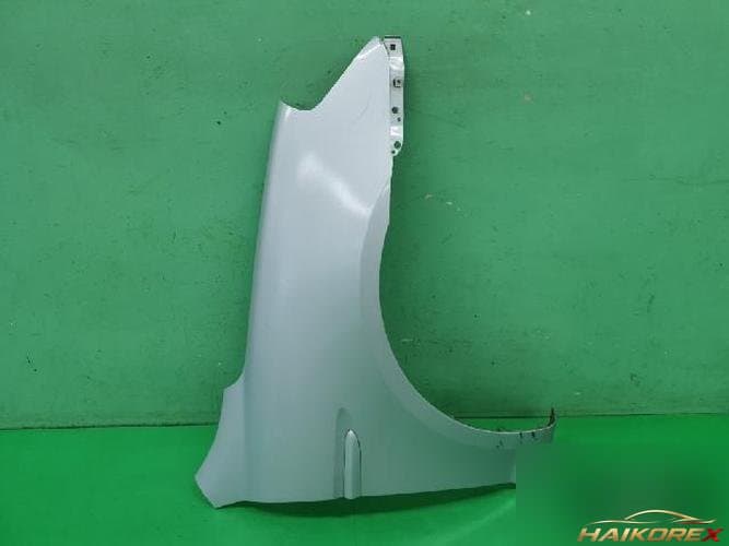 Hyundai Verna 2009 — крыло правое 663211E000
