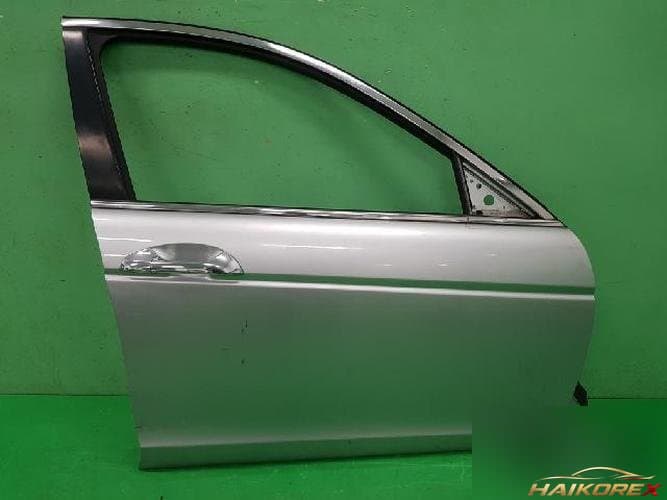 Honda Accord 2009 — передняя дверь правая