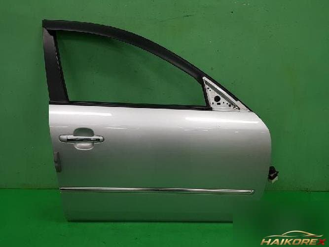 Hyundai Sonata 2008 — передняя дверь правая 760043K010