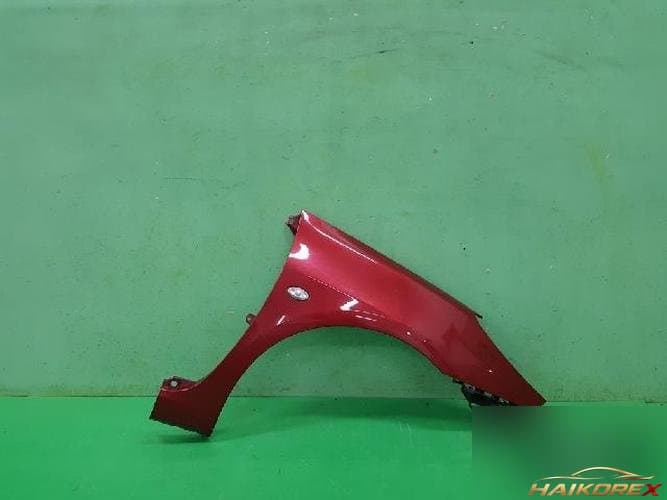 Peugeot 207 2011 — крыло правое