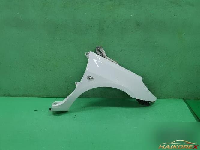 Peugeot 307 2007 — крыло правое
