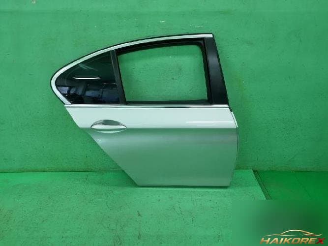 BMW 5 Series 2011 — дверь задняя правая