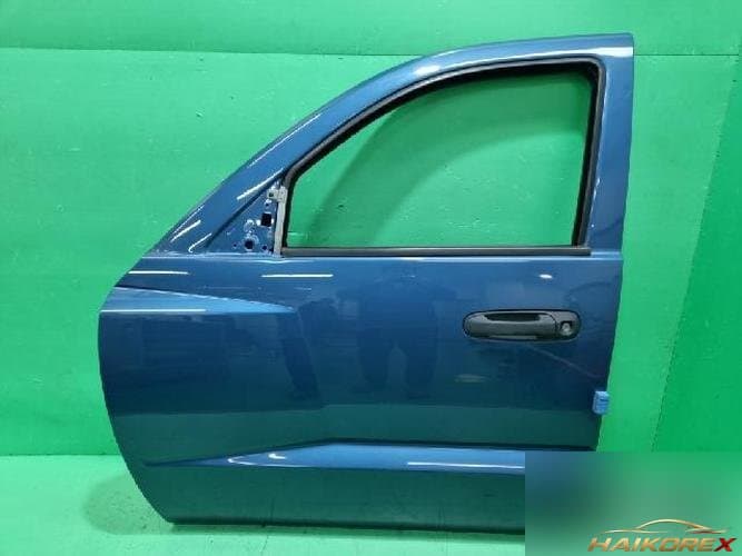 Dodge Dakota 2005 — передняя дверь левая
