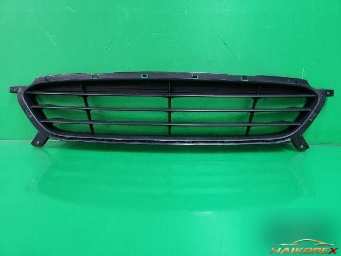 Hyundai Accent 2011 — решётка радиатора 86561 1R000