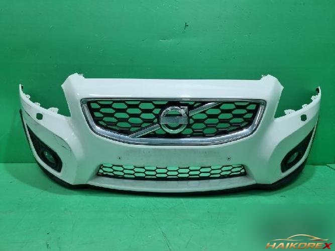 Volvo C30 2010 — передний бампер