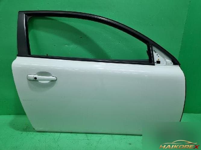Volvo C30 2010 — передняя дверь правая