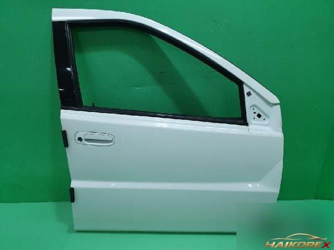 Toyota 2004 — передняя дверь правая