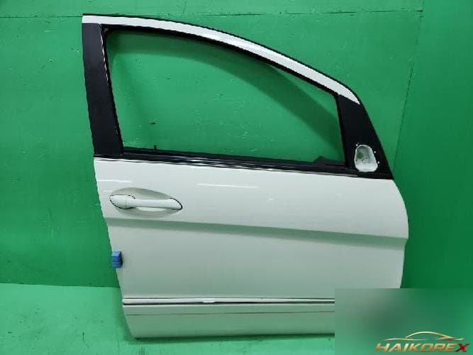 Mercedes-Benz B-Class 2011 — передняя дверь правая