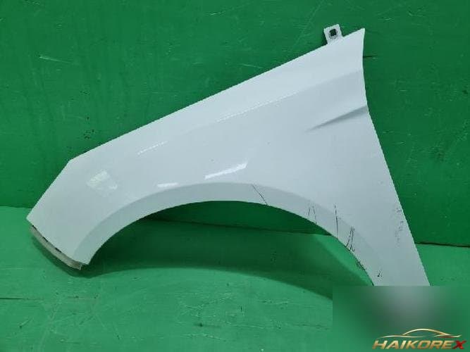 Ford Focus 2013 — крыло левое