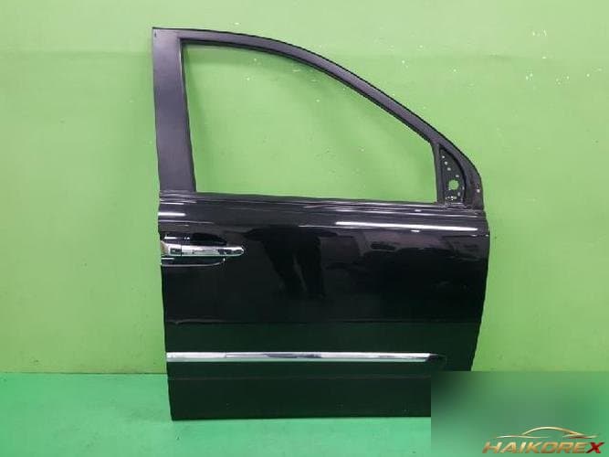 Kia Carnival 2013 — передняя дверь правая 76004 4D010