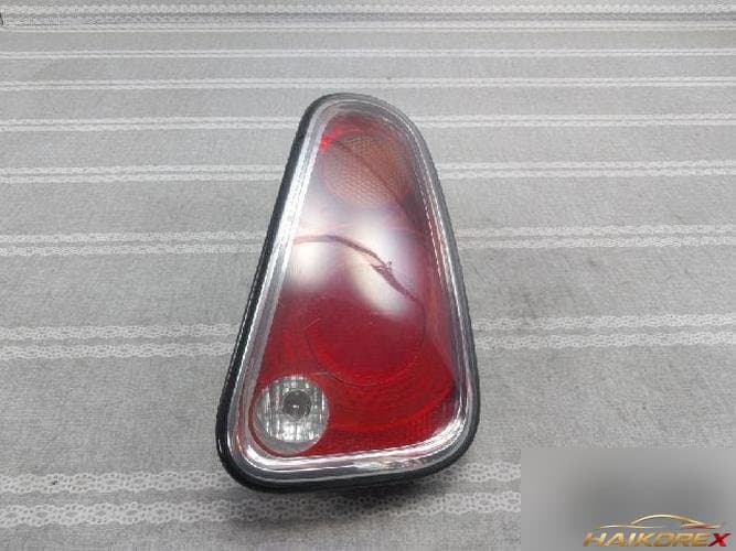 Mini Cooper 2005 — задний комбинированный фонарь правый (пассажирский) 7166956-02