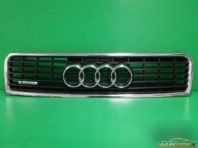 Audi A4 2003 — решётка радиатора 8E0 853 651 F