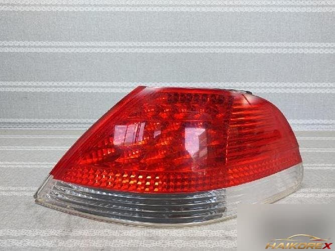BMW 7 Series 2002 — задний комбинированный фонарь (правый, пассажирский) LED 4P