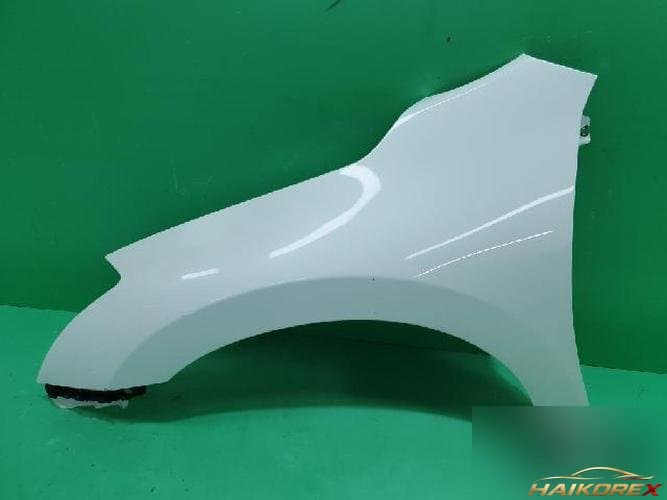 Nissan Altima 2011 — крыло левое