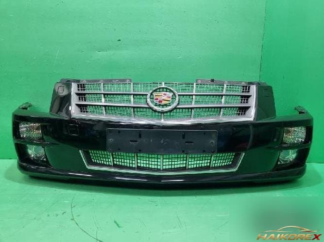 Cadillac STS 2011 — передний бампер правый