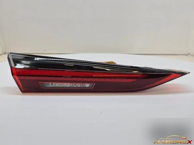 BMW 4 Series 2022 — фонарь багажника левый (внутренний) 7477607
