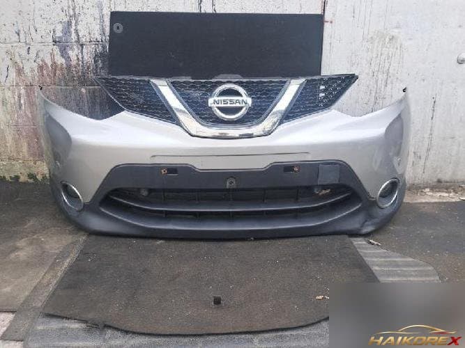 Nissan X-Trail 2016 — передний бампер