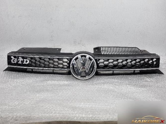 Volkswagen Golf 2012 — решётка радиатора 5K0 853 651 A