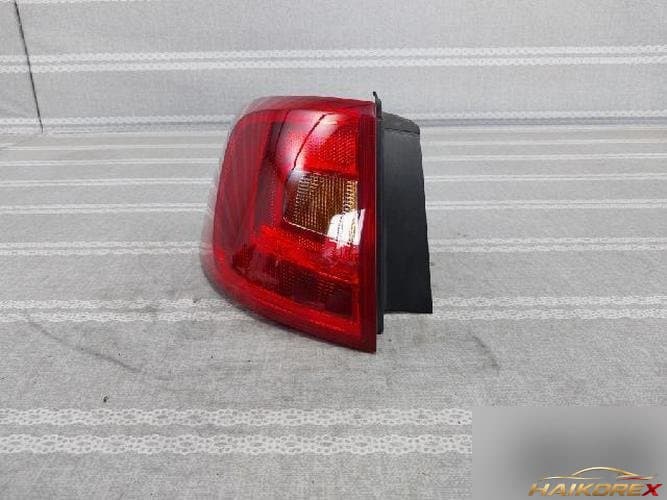 Volkswagen Jetta 2012 — фонарь задний левый