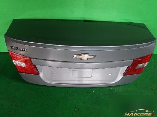 Daewoo Lacetti 2010 — крышка багажника