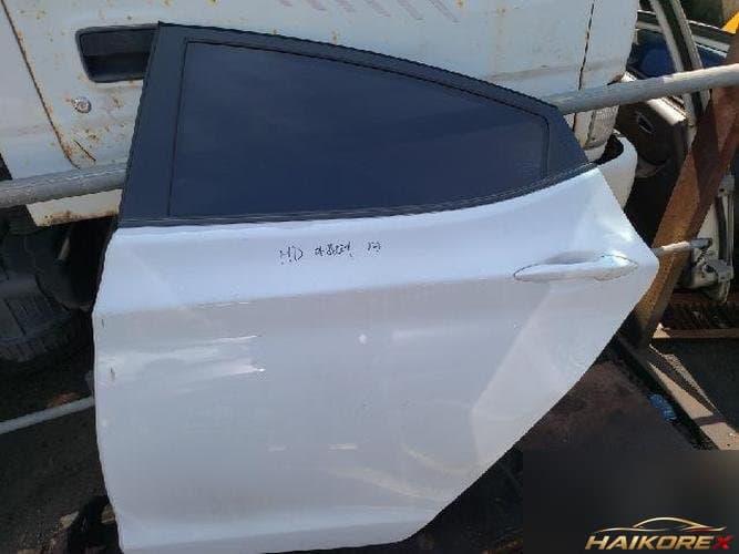 Hyundai Avante 2013 — задняя дверь левая